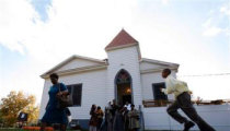 Survey: Churches Less Active in '08 Election