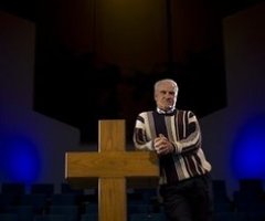 Texas Pastor Has Advice for Grieving Ill. Church