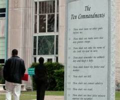 U.S. Appeals Court Votes 3-0 Against Okla. Commandments Display