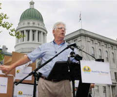 100,000 Mainers Hope to Overturn Gay Marriage Law