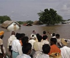 South India Floods Affect Millions, Kill at Least 222
