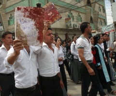 Bomb Attack on Iraqi Christian Students Spurs Thousands to Protest