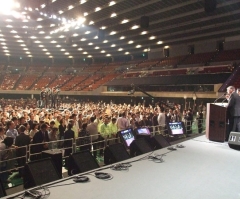 Graham Festival in Japan Concludes with 1,765 Decisions for Christ