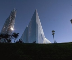 Creditors and Feds Object to Crystal Cathedral Salaries