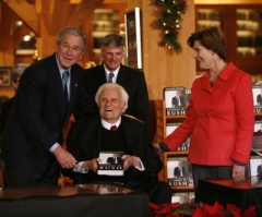 Billy Graham Makes Rare Appearance at Bush Book-Signing