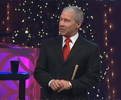 Fla. Megachurch Pastor: Why be Merry during Christmas?