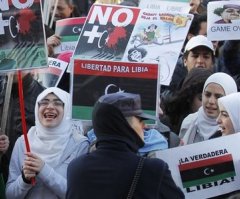 U.S. Offers to Help Libyan Protesters to Oust Gaddafi