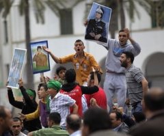 Muammar al-Gaddafi Rallies Loyalists to Fight in 'Decisive Battle'
