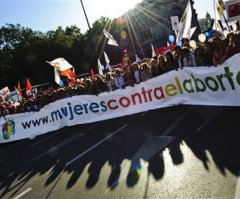 Over 100,000 People Protest Abortion in Spain