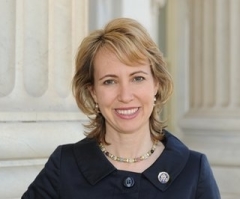 New Gabrielle Giffords Photos Draw Well-Wishers
