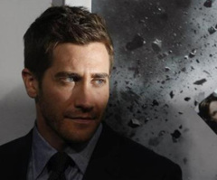 Jake Gyllenhaal Put in Life-Threatening Situation on Man vs Wild