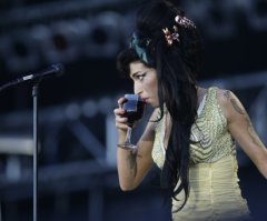 Amy Winehouse Dead: Star Tried to Speak to Dr Drew Pinsky Before Death