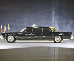 Pope's Limousine Could be Yours at Auction