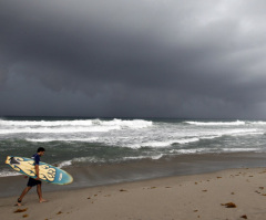 Hurricane Irene Loses Momentum, Still Poses Massive Threat