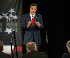 Romney Faces Challenge in Battling Perry for Evangelical Support