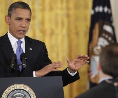 Obama Bashes but Accepts Big Bucks From Wall Street
