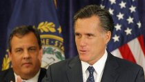 Romney Calls on Perry to Reject Pastor's Anti-Mormon Remarks