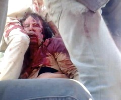 Gaddafi Dead: Video Shows Dictator Was Found Alive, Bloodied and Beaten Before Death (VIDEO, PHOTO)