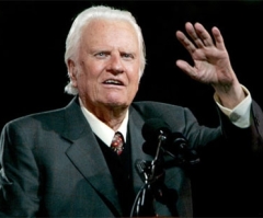 Billy Graham Hospitalized With Possible Pneumonia