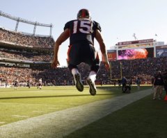 Tebow Does It Again, Thanking Jesus After Miraculous Win