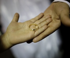US Marriages Plummet to All-Time Low: Could Christianity Be the Answer?