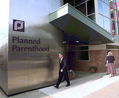 House Approves Planned Parenthood Funding, Cuts HIV Prevention Methods