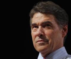 Rick Perry Takes Bus Tour to Churches in Iowa
