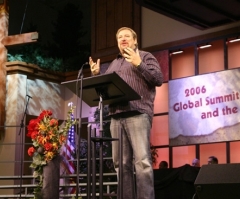 Rick Warren on Christmas: God's Mission Is to Seek, Save the Lost