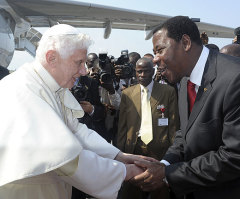 Pope's Christmas Address Calls for Peace, Reconciliation (VIDEO)