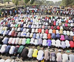 Christians, Muslims Unite to Fight Terror Group Boko Haram in Nigeria (VIDEO)