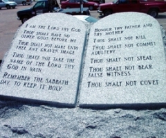 ACLU Sues to Remove 10 Commandment Display at NM City Hall