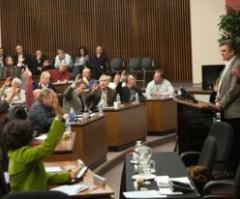 LifeWay Decides to Continue Selling Updated NIV