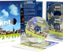 Hundreds of Churches Using 'New' Ten Commandments Rewritten by Popular Pastor