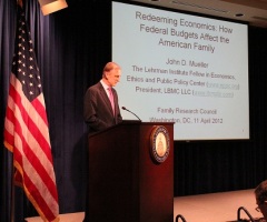 Economist: Expiring Unemployment Benefits Would Help Economy