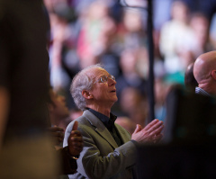 John Piper Says He Longs for John Stott's Ambition, Discernment
