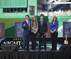 Joel Osteen at Night of Hope DC: God Is a Positive God; He Wants to 'Supersize' Your Peace, Joy