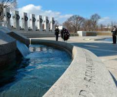 Congress to Consider Bill Adding FDR Prayer to WWII Memorial