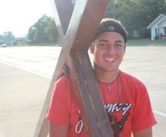 Texas Teen Gets Permit to Display 12-Foot Cross Near White House