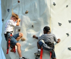 Thousands Show Up for Ga. Church's 'Freedom Fest'