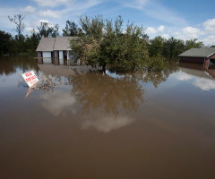 Tens of Thousands Remain Powerless, Homeless in Hurricane Isaac's Aftermath
