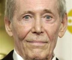 Peter O'Toole Postpones Retirement for Joel Osteen's 'Mary Mother of Christ' Movie