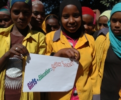 Christiane Amanpour, World Vision Promote Women's Education at 10x10 Gala