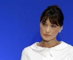 Carla Bruni Voices Support of Gay Marriage in France, Nicolas Sarkozy Opposes Redefinition
