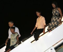 Obama Family in Hawaii for Christmas