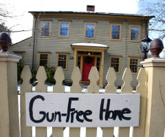 Most Evangelical Leaders Back Gun Control, Poll Finds