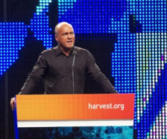 Greg Laurie Preaches on 'Who Is the Antichrist?'