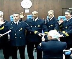 NJ Firefighters Use Apple's Bible App for Swearing-in Ceremony