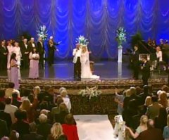 Benny Hinn Remarries in Front of 1,000 People