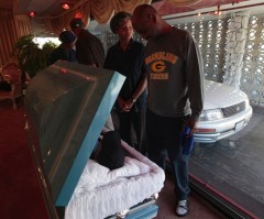 Traditional Burials Lose Ground to Cheaper, Convenient Cremation