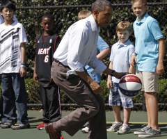 Obama Gives Brick Show on White House Ball Court at Easter Egg Roll